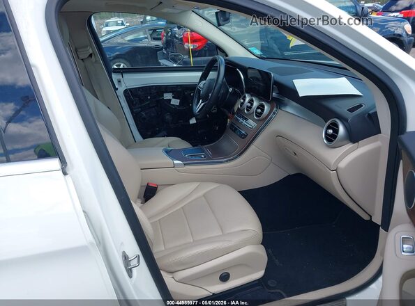 W1N0G8EB9MV304904 2021 MERCEDES-BENZ GLC 300 White Widok wnętrza z przodu