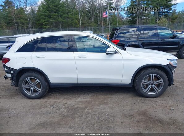 W1N0G8EB9MV304904 2021 MERCEDES-BENZ GLC 300 White Widok wnętrza z tyłu
