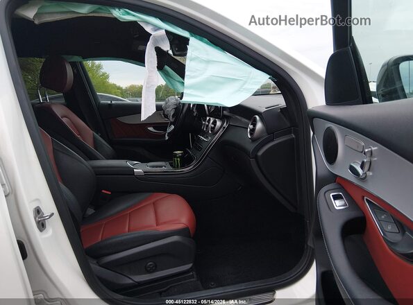W1N0G8EB9NV333160 2022 MERCEDES-BENZ GLC 300 White Widok wnętrza z przodu