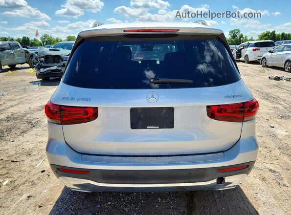 W1N4M4HB1LW043131 2020 MERCEDES-BENZ GLB-CLASS Silver წინა სალონის ხედი