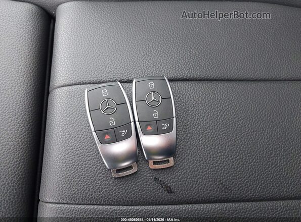 W1N4M4HB2SW416689 2025 MERCEDES-BENZ GLB-CLASS Gray Widok deski rozdzielczej