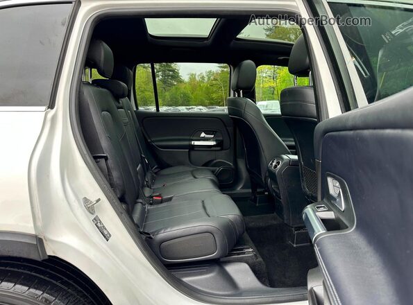 W1N4M4HB8LW038069 2020 MERCEDES-BENZ GLB-CLASS White Widok deski rozdzielczej