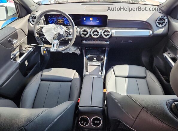 W1N9M0CB2RN092052 2024 MERCEDES-BENZ EQB Белый Вид панели приборов