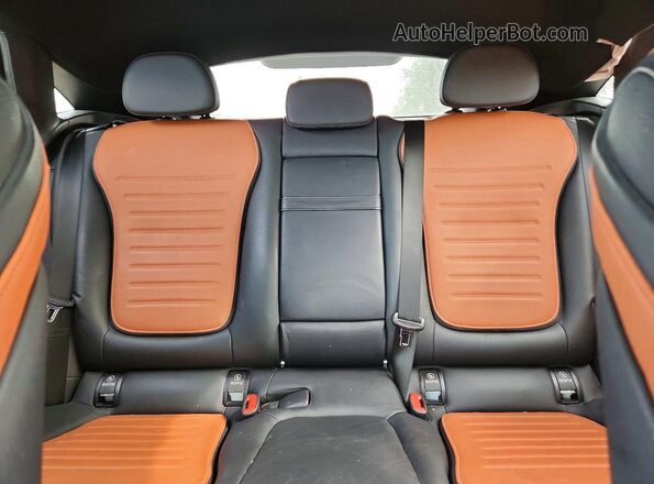 W1NKJ4HB2RF146860 2024 MERCEDES-BENZ GLC-CLASS Белый Вид задних сидений