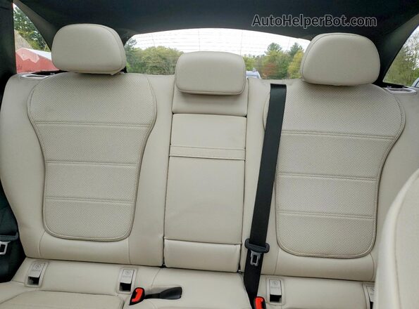 W1NKM4HB2RF112005 2024 MERCEDES-BENZ GLC-CLASS Black Widok tylnych siedzeń