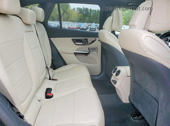 W1NKM4HB2RF112005 2024 MERCEDES-BENZ GLC-CLASS Black Widok wnętrza z tyłu