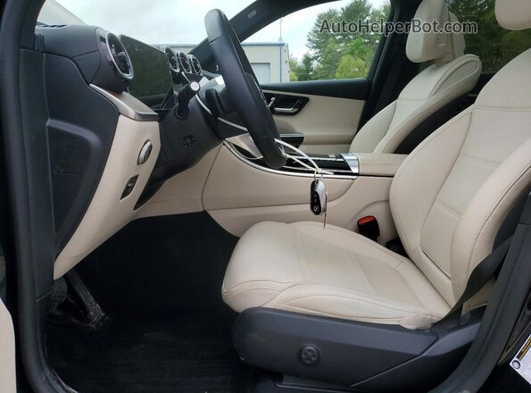 W1NKM4HB2RF112005 2024 MERCEDES-BENZ GLC-CLASS Black Widok wnętrza z przodu
