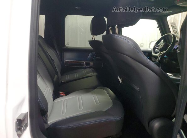 W1NWM0AB6SX030959 2025 MERCEDES-BENZ G-CLASS White Widok tylnych siedzeń