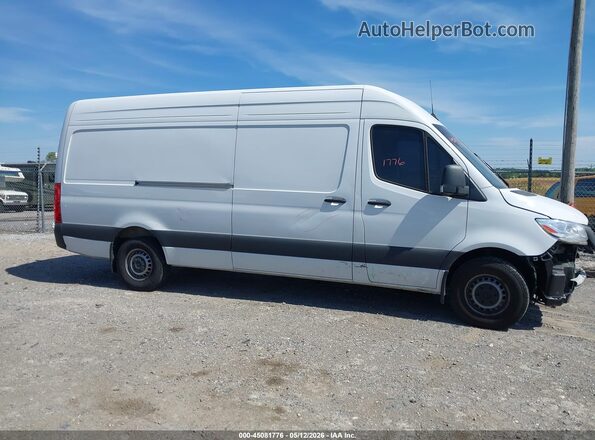 W1Y4KCHYXRT174771 2024 MERCEDES-BENZ SPRINTER White უკანა სალონის ხედი