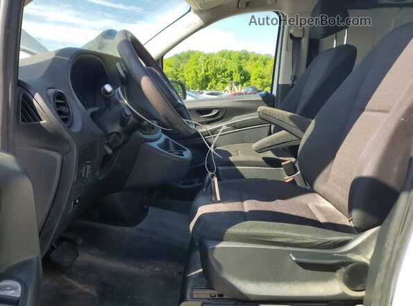 W1YV0BEYXL3685607 2020 MERCEDES-BENZ METRIS White წინა სალონის ხედი