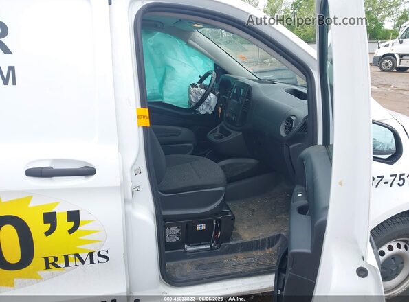 W1YV0CEY2P4238209 2023 MERCEDES-BENZ METRIS White Սալոնի դիմացի տեսք