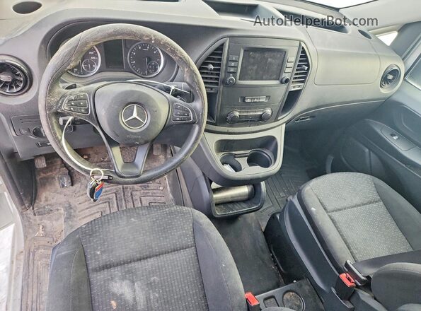 W1YV0CEY9N3954933 2022 MERCEDES-BENZ METRIS White წინა პანელის ხედი