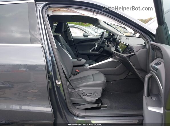 WA11AAGU6S2024918 2025 AUDI ALL Gray Սալոնի դիմացի տեսք