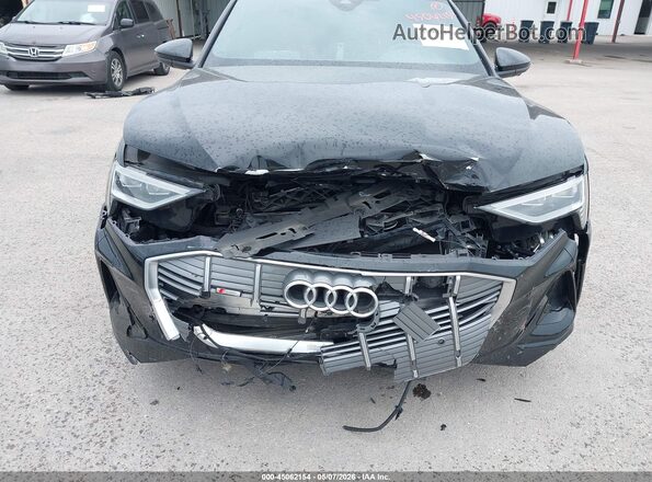 WA12AAGEXNB032358 2022 AUDI E-TRON Black Вид спереду