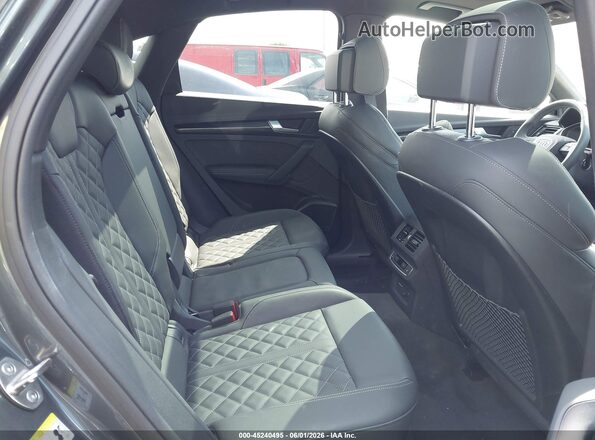 WA134AFY2R2083415 2024 AUDI SQ5 Gray Вид наклейки з VIN-кодом