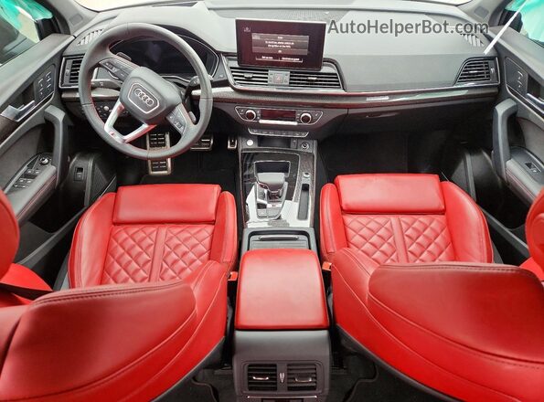 WA134AFYXR2151797 2024 AUDI SQ5 Black 