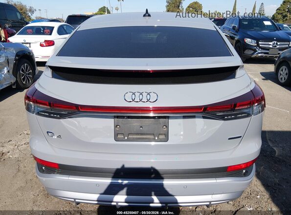 WA13UBFZ9RP049103 2024 AUDI Q4 Серый 