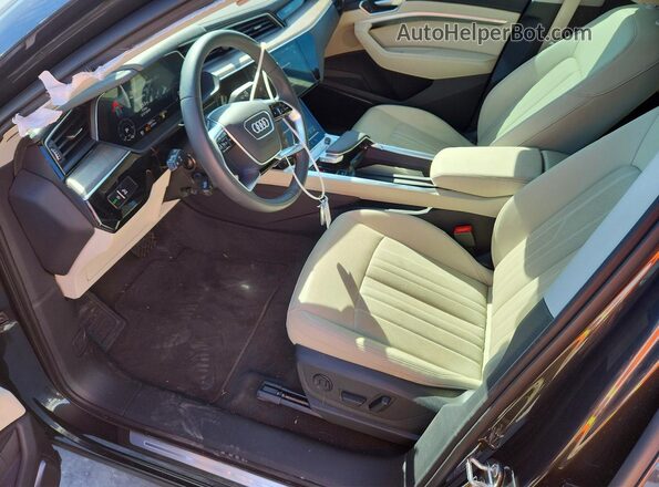 WA15AAGEXRB064097 2024 AUDI Q8 Black 