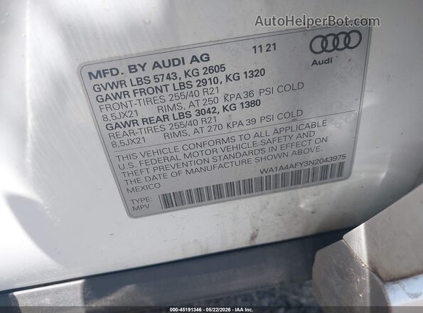WA1A4AFY3N2043975 2022 AUDI SQ5 White Engine compartment view