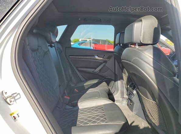 WA1A4AFY4J2058477 2018 AUDI SQ5 White 
