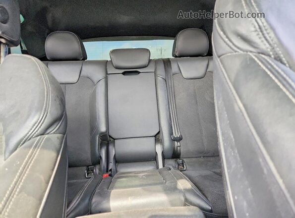 WA1A4AFY5N2103349 2022 AUDI SQ5 White Rear seats view