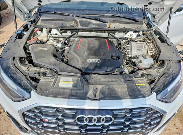 WA1A4AFY5N2103349 2022 AUDI SQ5 White Engine compartment view