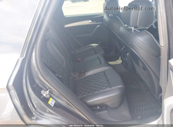 WA1A4AFYXJ2071802 2018 AUDI SQ5 Gray VIN sticker view
