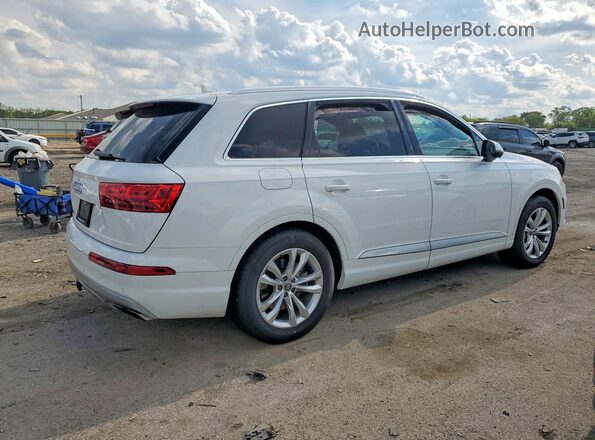 WA1AAAF75KD012324 2019 AUDI Q7 White Задня права чверть