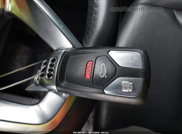 WA1AAAF7XHD000288 2017 AUDI Q7 Black Vista del salpicadero