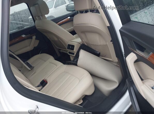 WA1AAAFY0M2021651 2021 AUDI Q5 Белый Вид наклейки с VIN-кодом