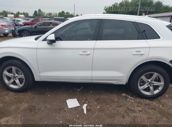WA1AAAFY4M2093484 2021 AUDI Q5 White 