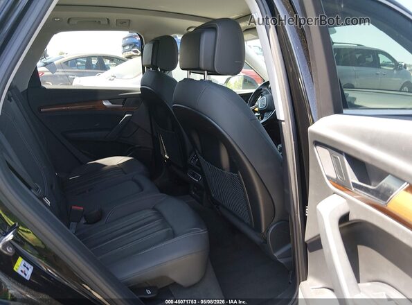 WA1AAAFY5M2044536 2021 AUDI Q5 Black VIN կոդի պիտակի տեսք