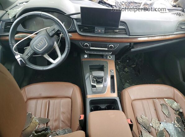 WA1AAAFY8M2132755 2021 AUDI Q5 White 