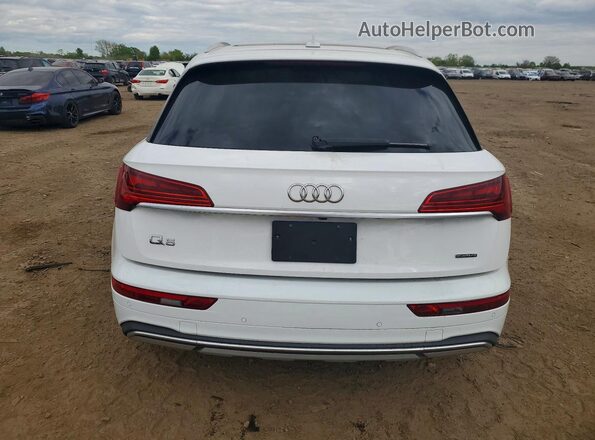 WA1AAAFY8M2132755 2021 AUDI Q5 White 