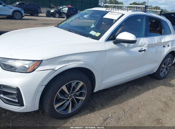 WA1AAAFYXM2061560 2021 AUDI Q5 White Vista frontal