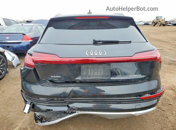WA1AAAGE9MB008093 2021 AUDI E-TRON Черный Вид сзади
