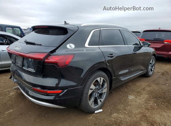 WA1AAAGE9MB008093 2021 AUDI E-TRON Черный Задняя правая четверть