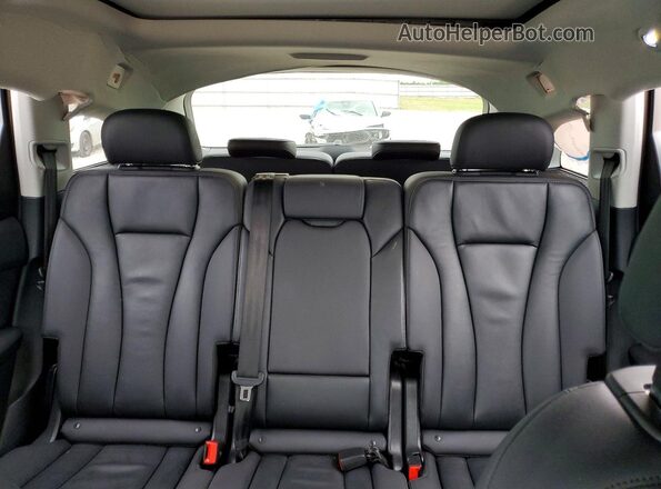 WA1ACBF78PD012776 2023 AUDI Q7 Black Vista de los asientos traseros