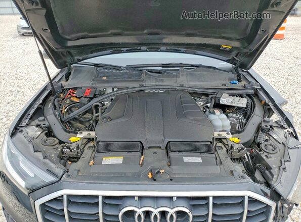 WA1ACBF78PD012776 2023 AUDI Q7 Black Vista del compartimento del motor