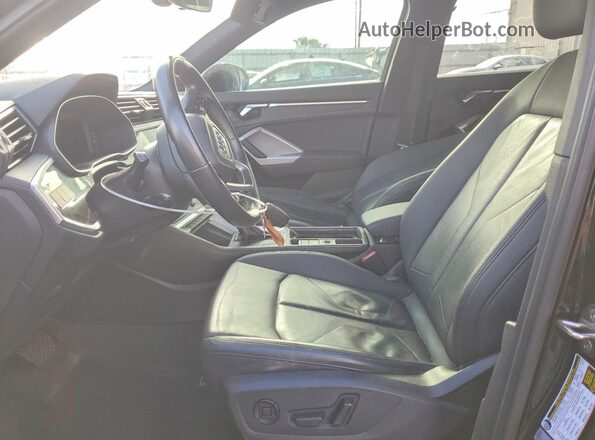 WA1AECF31L1114607 2020 AUDI Q3 Black Widok wnętrza z przodu