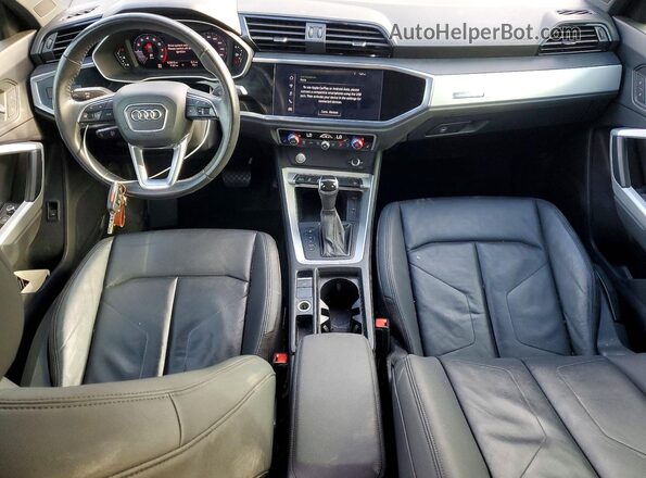 WA1AECF31L1114607 2020 AUDI Q3 Black Widok deski rozdzielczej