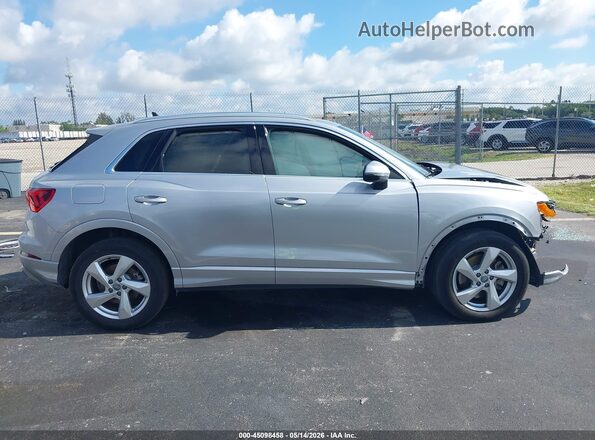 WA1AECF35K1086065 2019 AUDI Q3 Gray Rear interior view