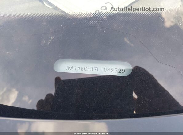 WA1AECF37L1049729 2020 AUDI Q3 Gray Вид підкапотного простору