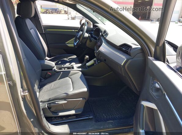 WA1AECF37L1107628 2020 AUDI Q3 Gray Widok wnętrza z przodu