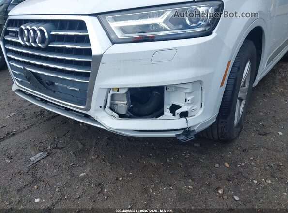 WA1AHAF79JD036281 2018 AUDI Q7 White Вид салону спереду