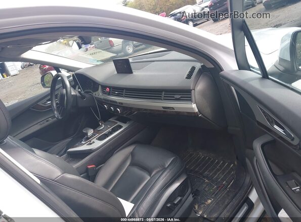 WA1AHAF79JD036281 2018 AUDI Q7 White Задня права чверть