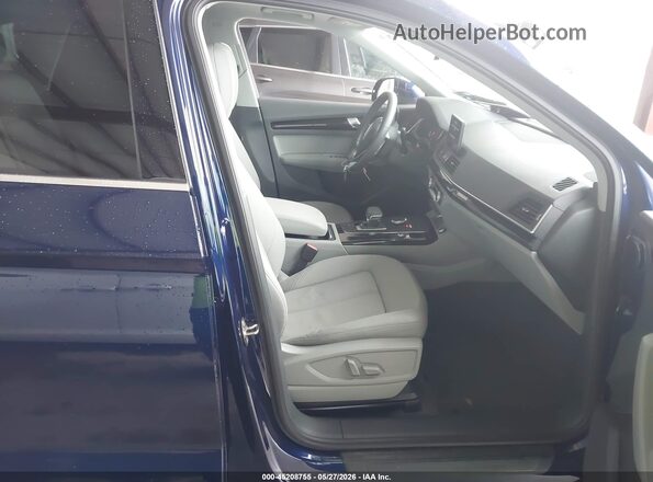 WA1ANAFY2K2136009 2019 AUDI Q5 Blue Widok wnętrza z przodu