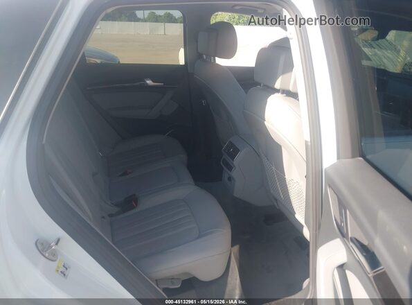WA1ANAFY3K2139209 2019 AUDI Q5 White Вид наклейки з VIN-кодом