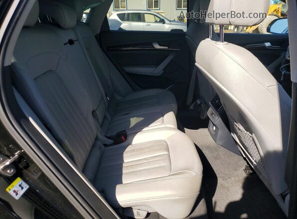 WA1ANAFY7J2132214 2018 AUDI Q5 Черный Вид задней части салона