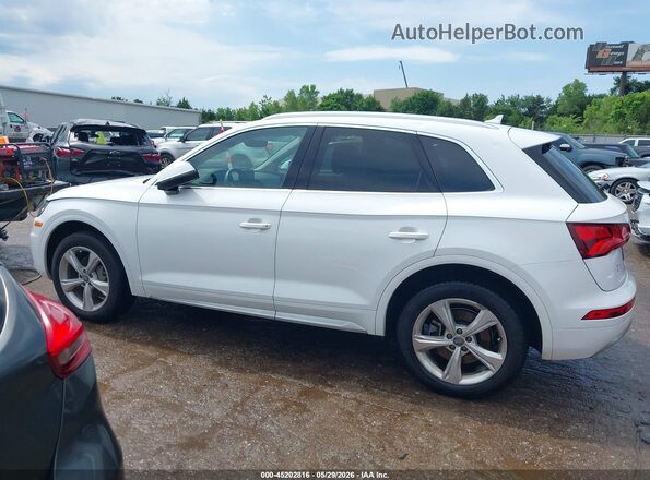 WA1ANAFY7L2011363 2020 AUDI Q5 White 360 interior view